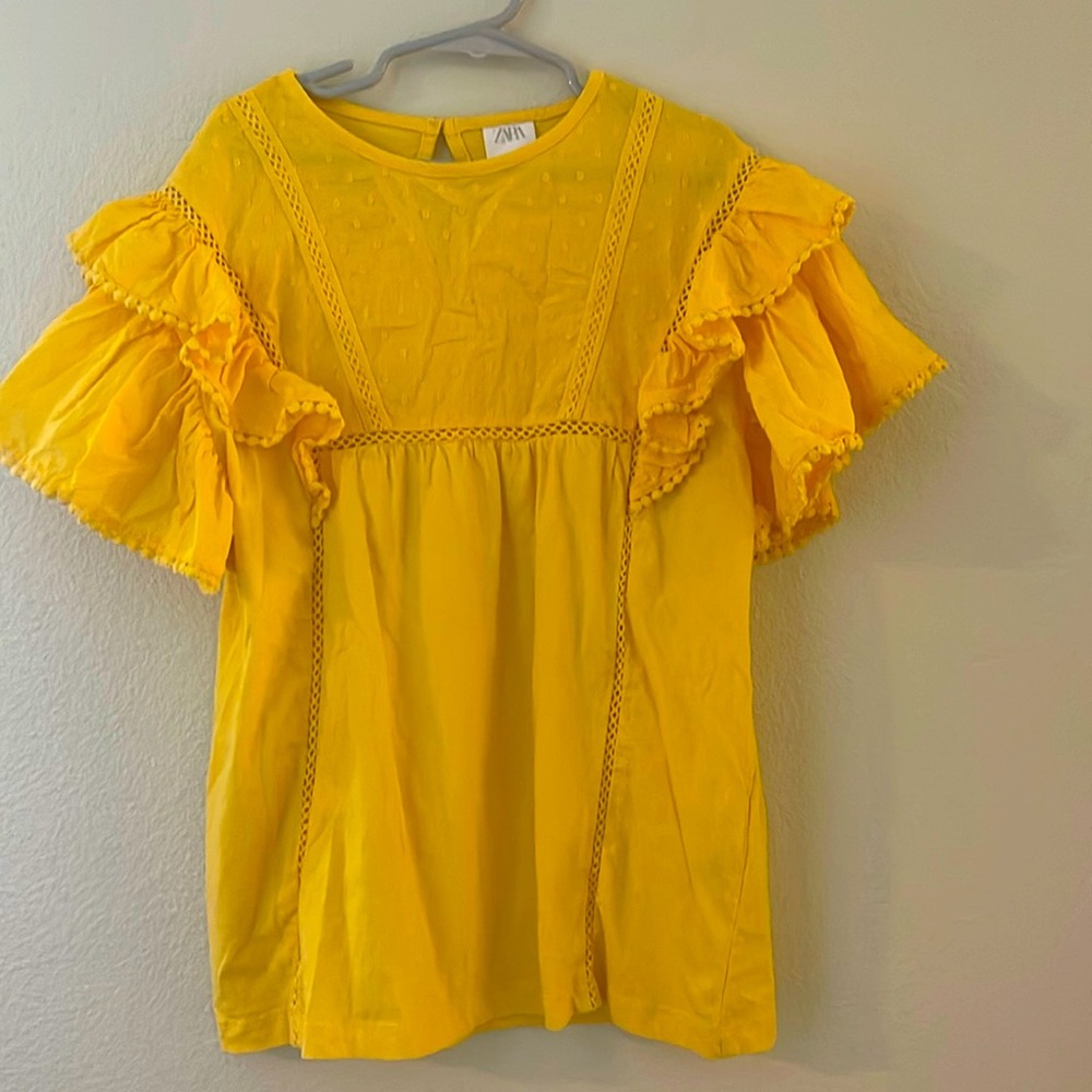 Zara girls, yellow blouse, ruffles size 13-14